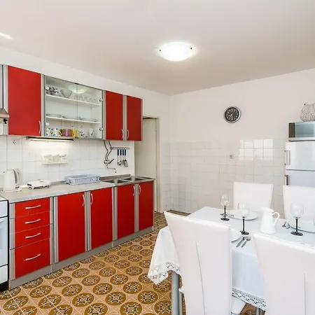 Laura - Lapad Apartment Dubrovnik