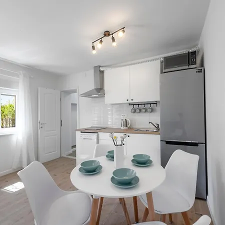 Laura - Lapad Apartment Dubrovnik