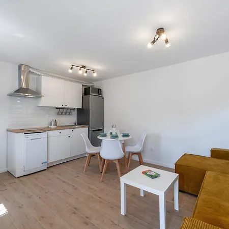 Laura - Lapad Дубровник