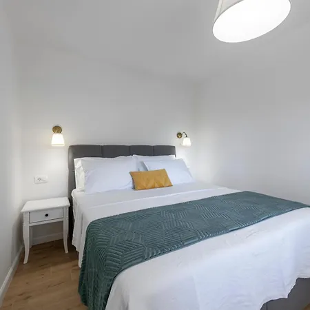 Laura - Lapad Дубровник