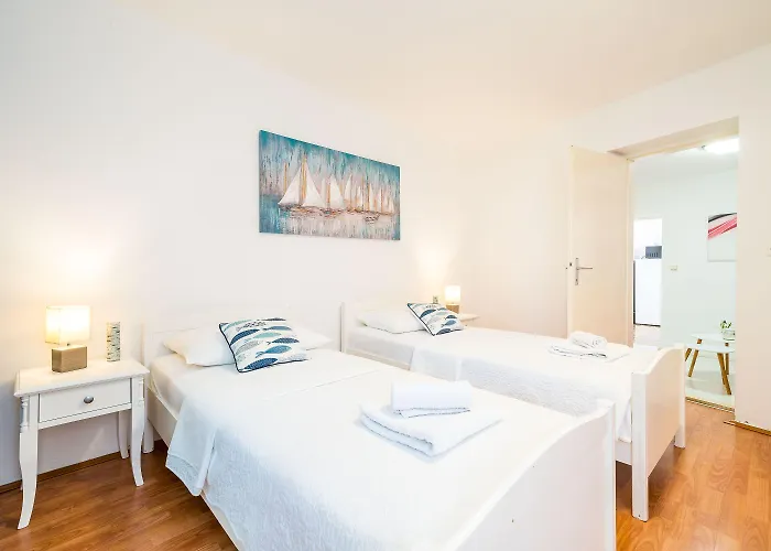 Laura - Lapad * Dubrovník